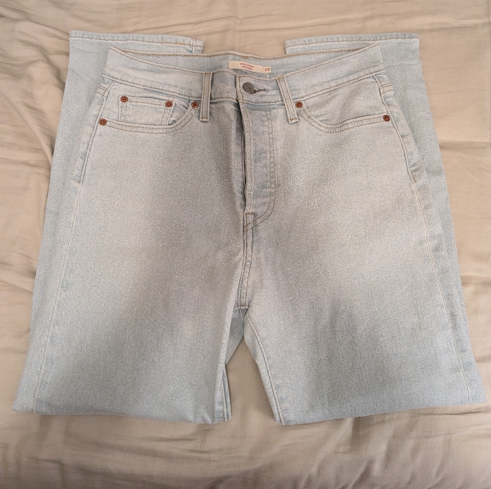 Levi's wedgie straight jeans